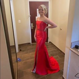 Sherri Hill size 4 red dress